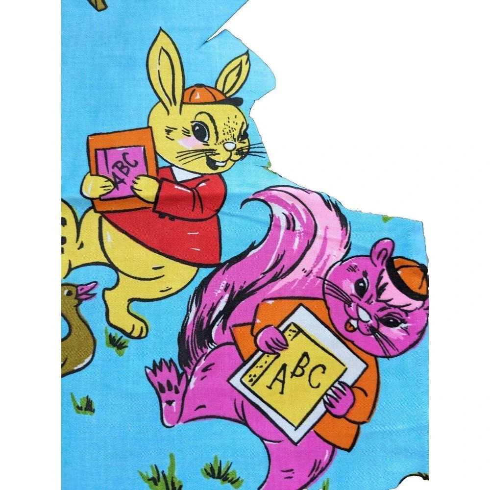 VTG Childrens Novelty Print Fabric Remnants Polished Cotton Cute Cartoon Animals